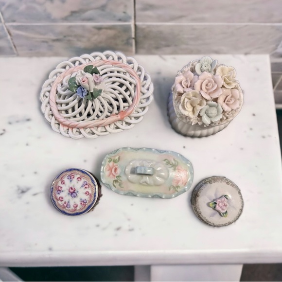 Vintage Set of 5 Trinket and Decor Boxes - Picture 6 of 16